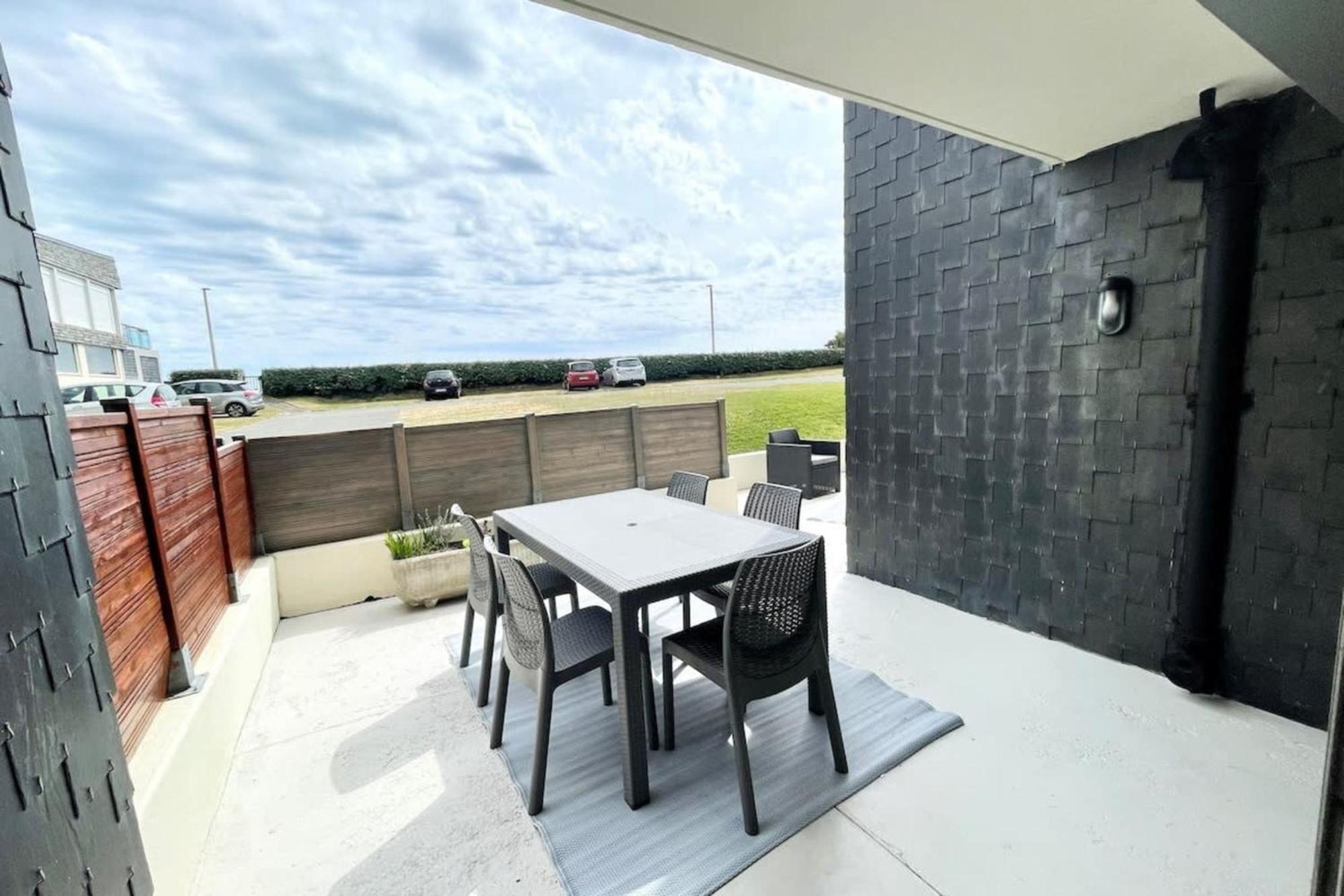 T3 Neuf Archi Cocooning Terrasse Face A La Apartment Ploemeur
